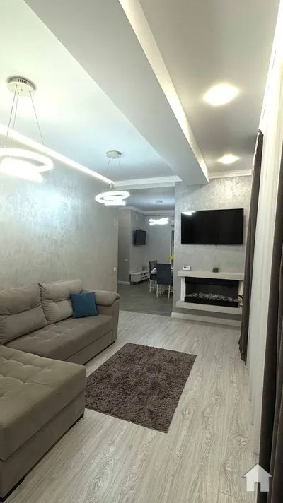 Apartament 3 camere, 75 m², Centru, str. str. Alexandru Cosmescu