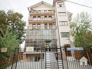 Apartament 2 camere, 92 m², Centru, str. str. Alessandro Bernardazzi