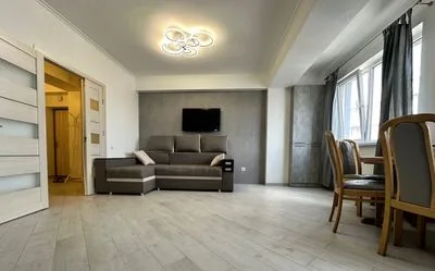 Apartament 1 cameră, 46 m², Centru, str. Carierei