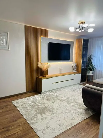 Apartament 3 camere, 70 m², Buiucani, str. Liviu Deleanu