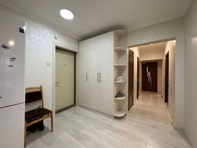Apartament 3 camere, 70 m², Botanica, bd. Cuza Vodă