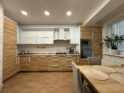 Apartament 3 camere, 92 m², Botanica, str. Trandafirilor