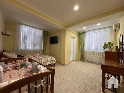 Apartament 3 camere, 92 m², Botanica, str. str. Trandafirilor · Fotografia 3
